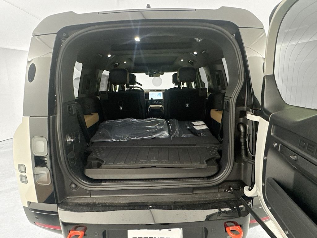 New 2026 Borasco Grey Land Rover X image 27