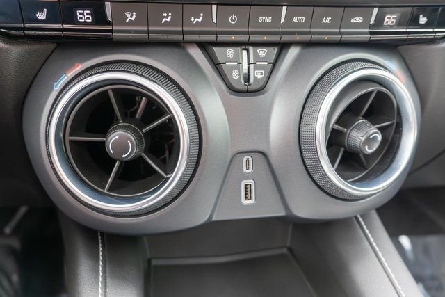 Used 2024 Black Chevrolet LT image 31