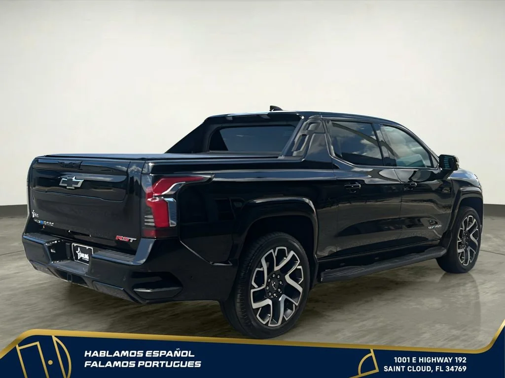 Used 2025 Black Chevrolet RST - Max Range image 6
