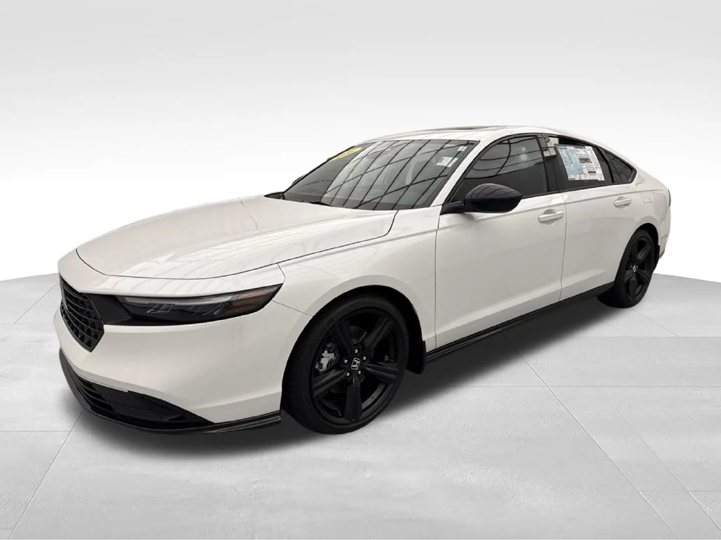 New 2026 Platinum White Pearl Honda Sport-L image 3