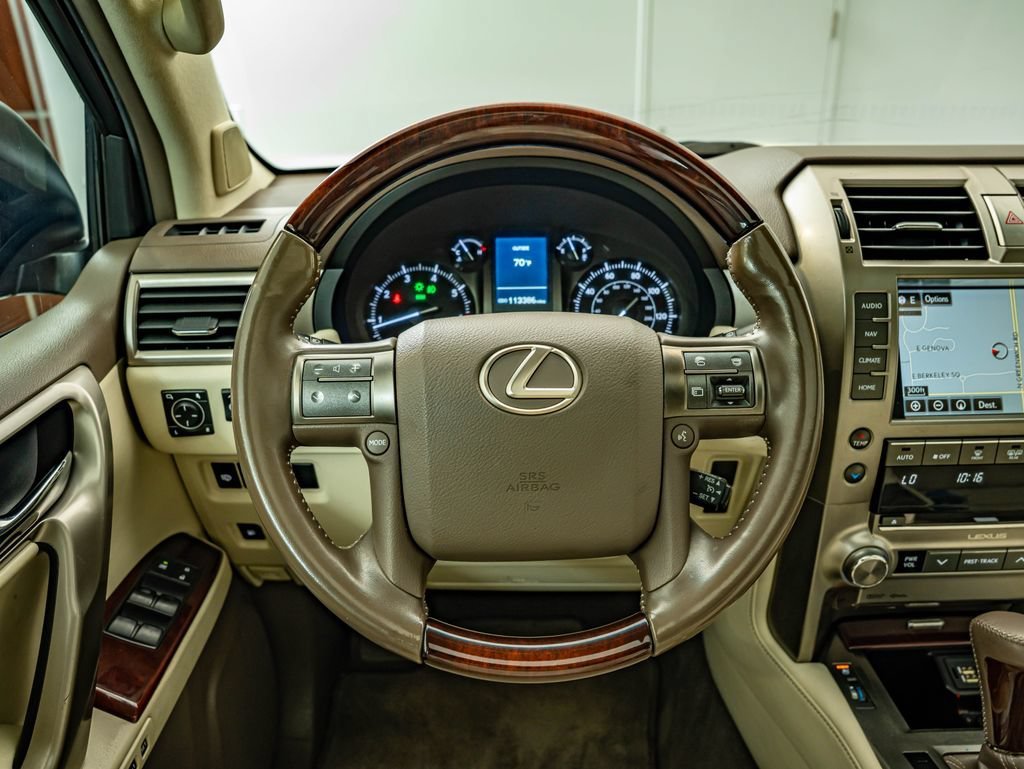 Used 2016 Nebula Gray Pearl Lexus 460 image 24