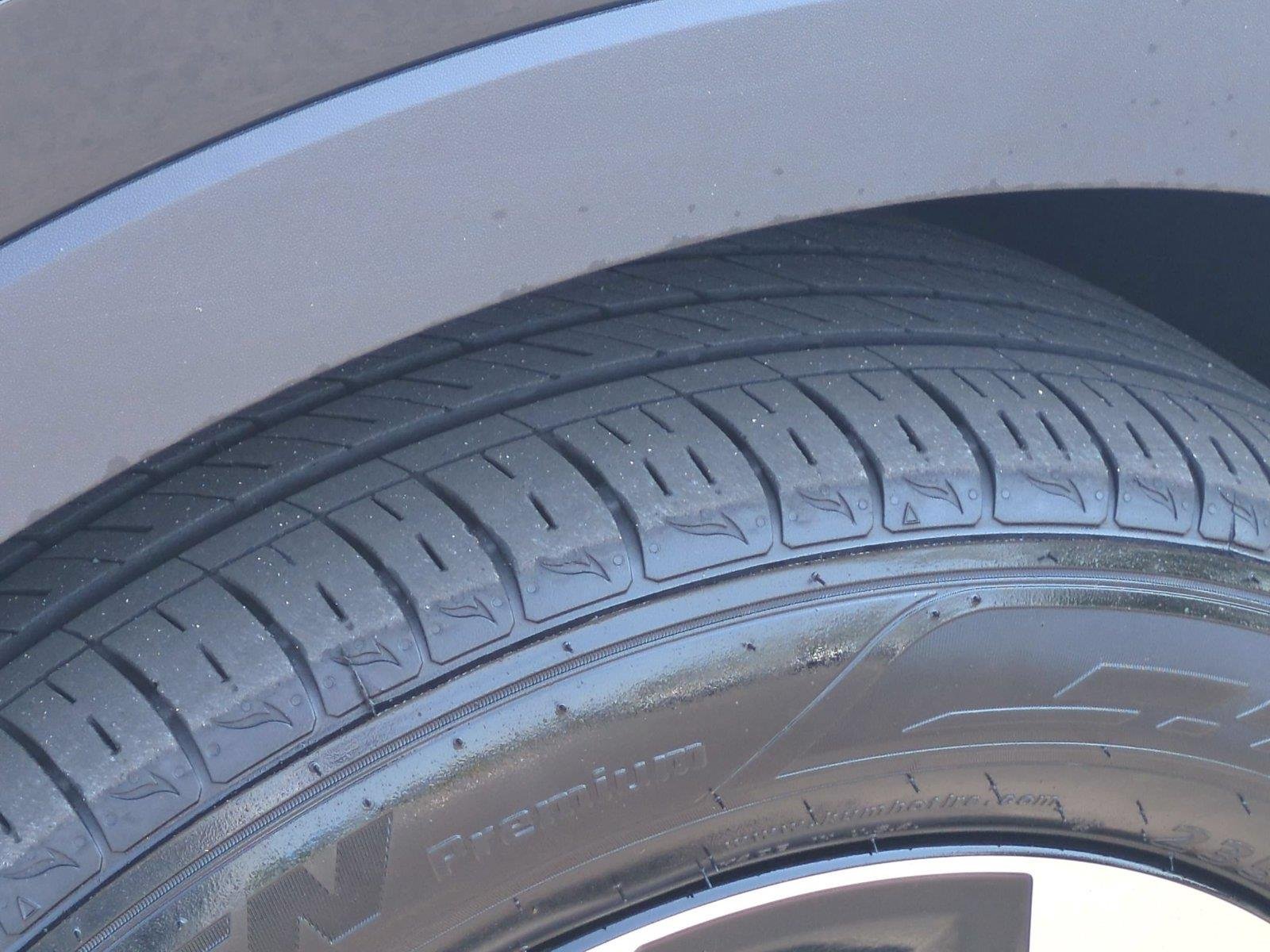 Used 2025 Ebony Black Kia S image 13