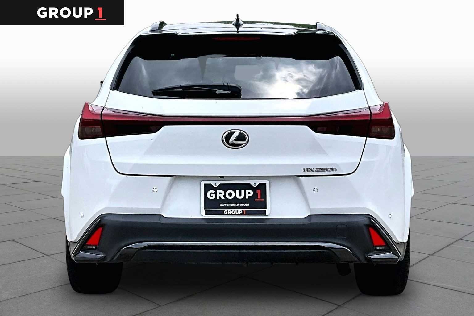 Certified Used 2024 ULTRA WHITE Lexus F SPORT Handling image 5