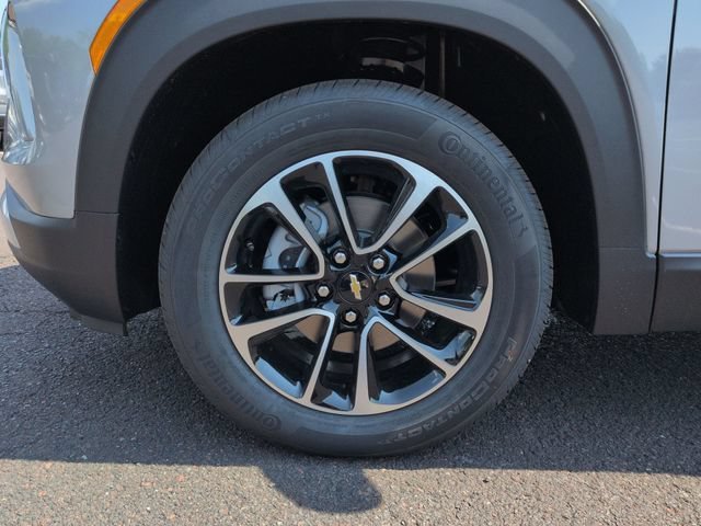 New 2026 Sterling Gray Metallic Chevrolet LT image 34