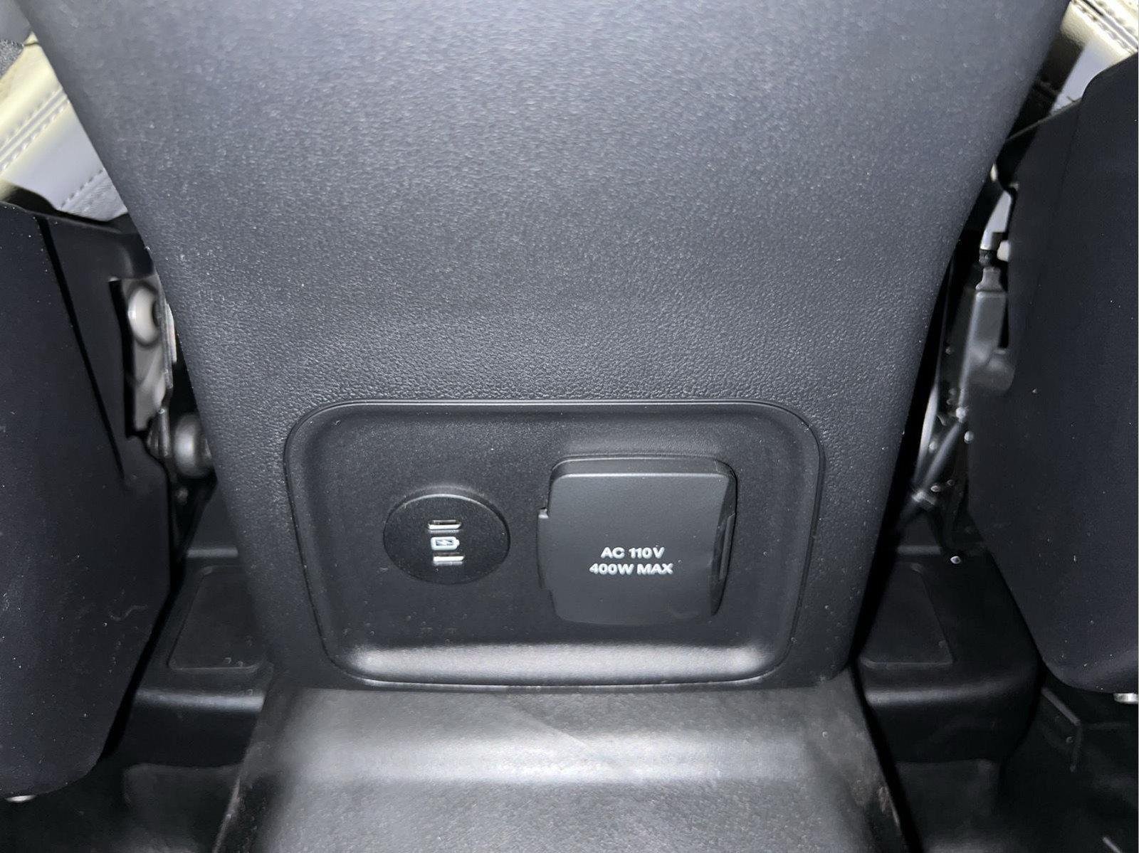 New 2026 Oxford White Ford Badlands® image 21
