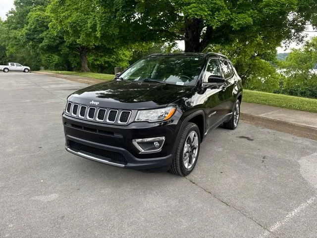 Used 2018 Black Jeep Limited image 3