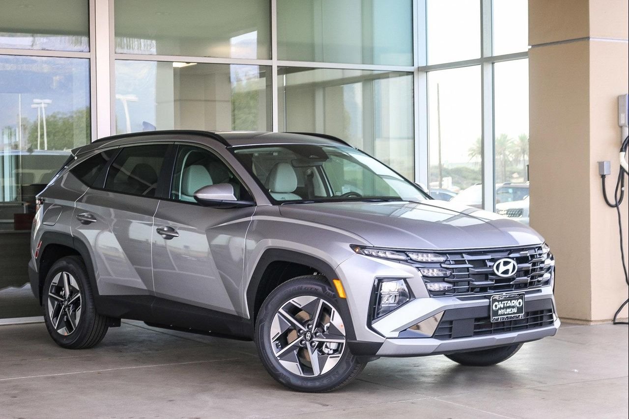 New 2026 Silver Hyundai SEL image 30