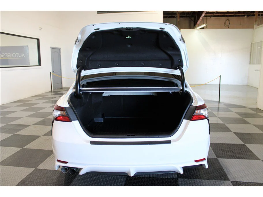 Used 2021 White Toyota Hybrid SE image 10