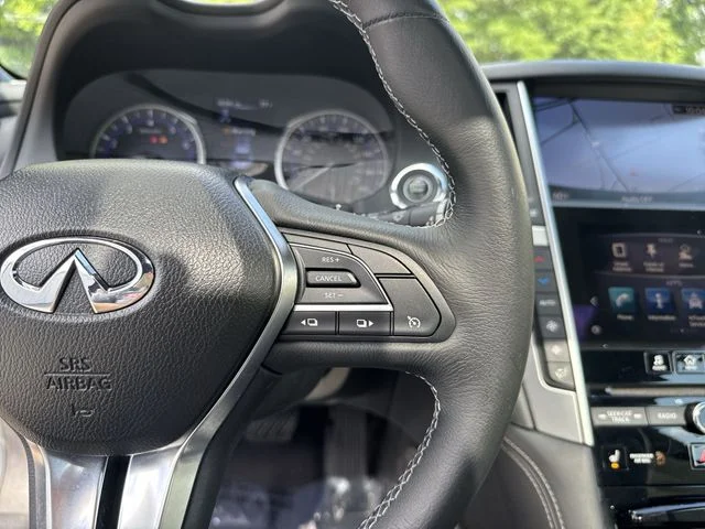 Used 2017 Blue INFINITI 2.0t Premium image 17