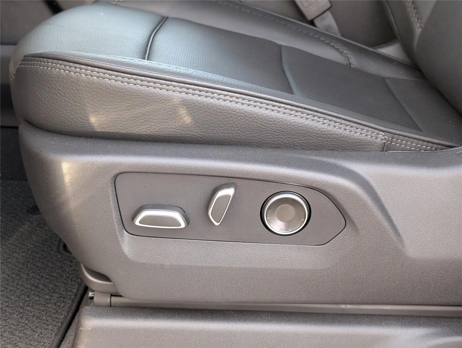 New 2026 Onyx Black GMC Denali image 34