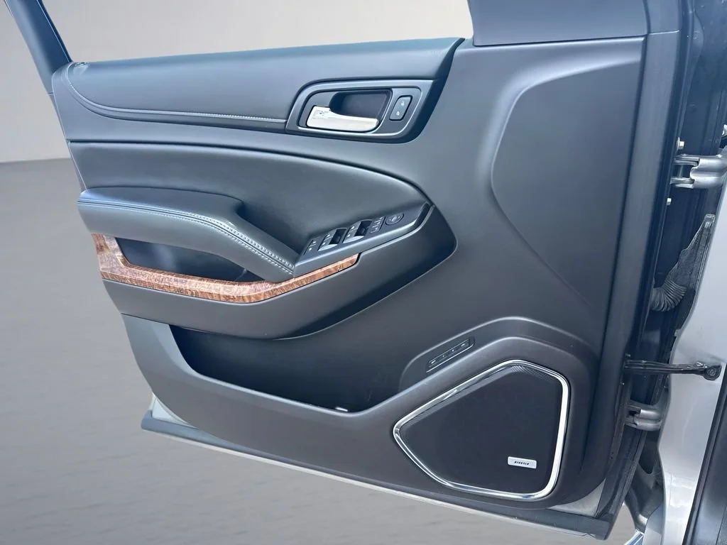 Used 2018 PEPPERDUST METALLIC Chevrolet Premier image 32