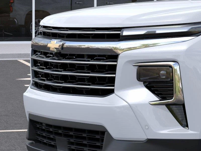 New 2027 Polar White Tricoat Chevrolet LT image 13