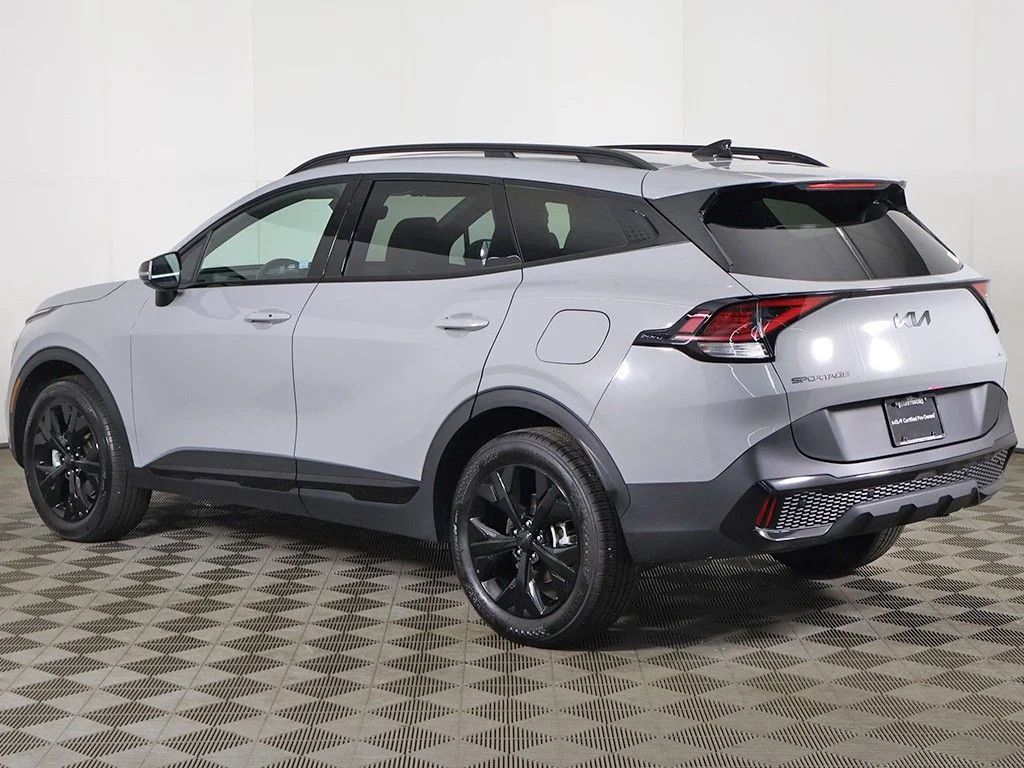 Used 2025 Gray Kia X-Line image 9