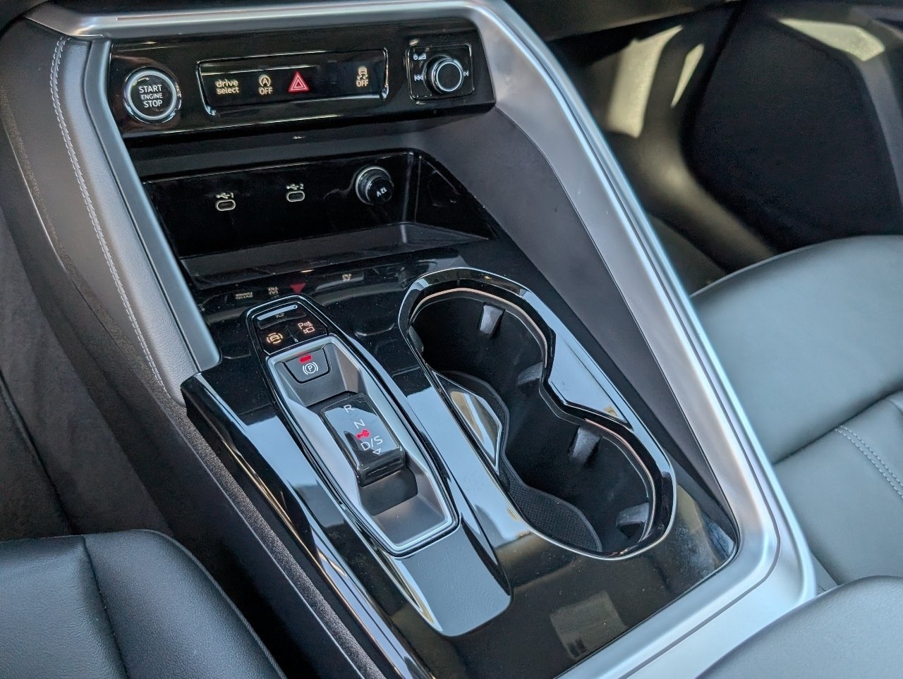 Used 2025 Tambora Gray Metallic Audi 2.0T Premium Plus image 20