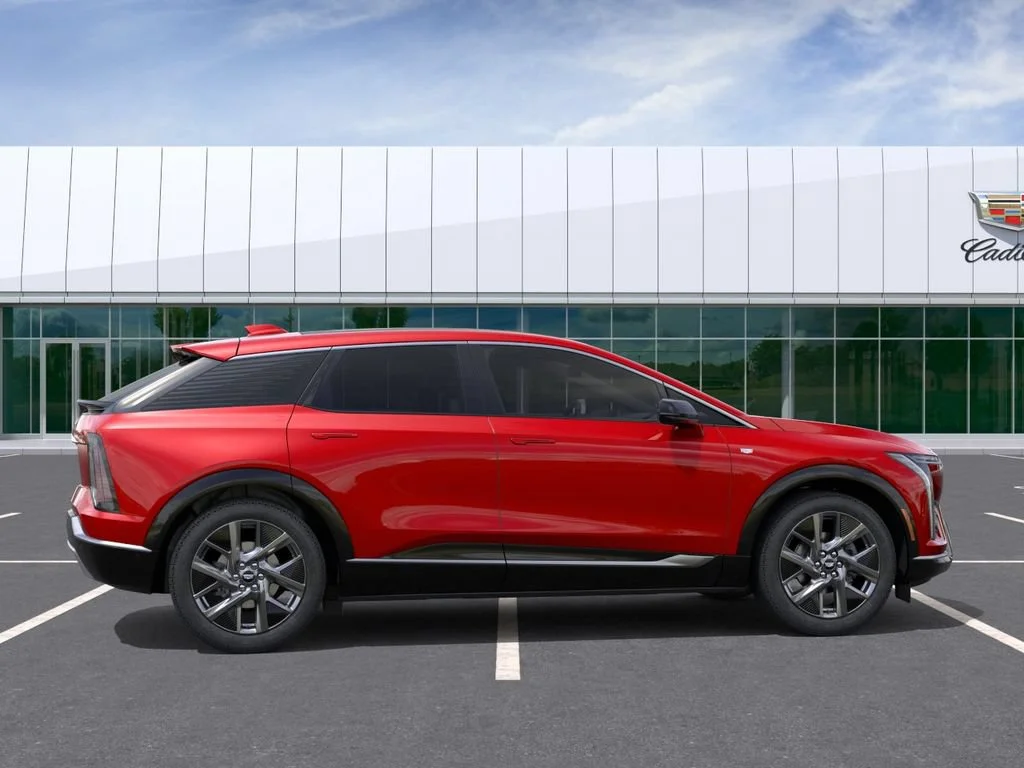 2026 Cadillac OPTIQ Luxury - Photo 6