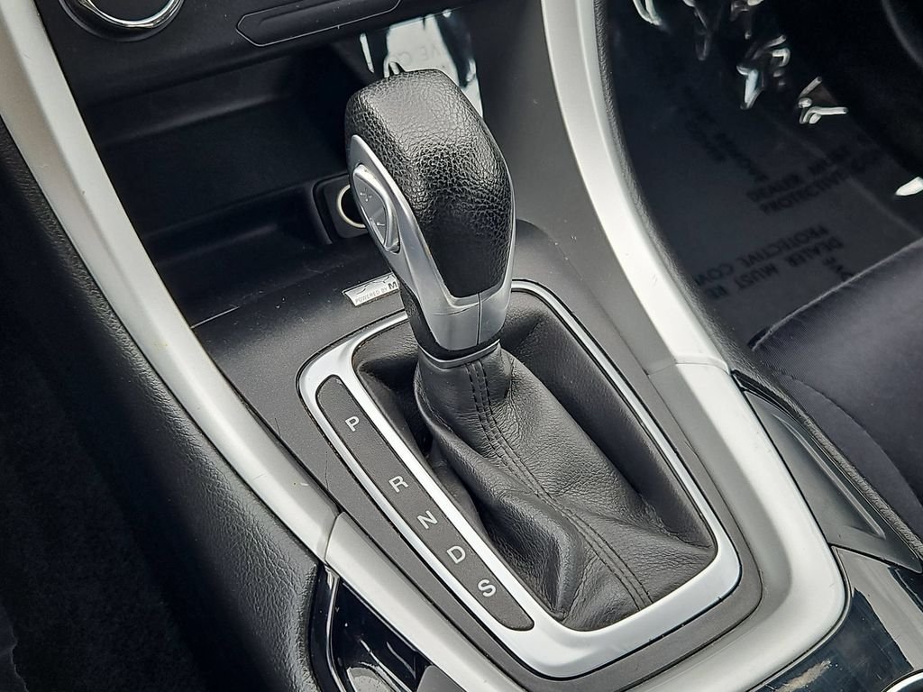 Used 2014 Blue Metallic Ford SE image 20