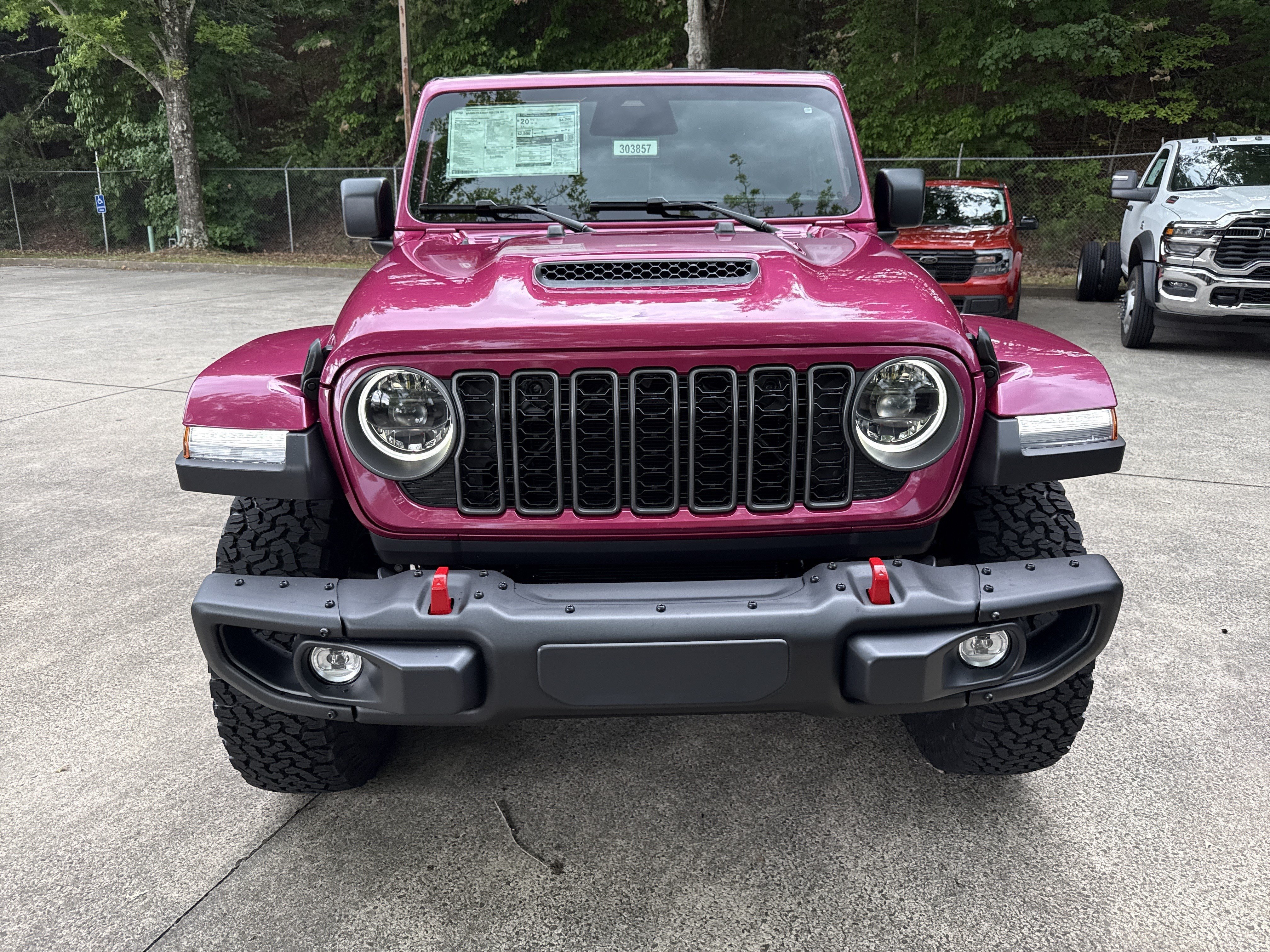 New 2026 Tuscadero Pearlcoat Jeep Rubicon image 2