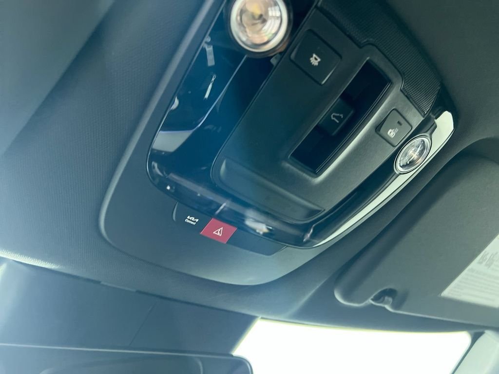 New 2026 Wolf Gray Kia GT-LINE image 20