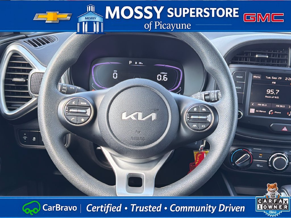 2025 Kia Soul LX - Photo 16