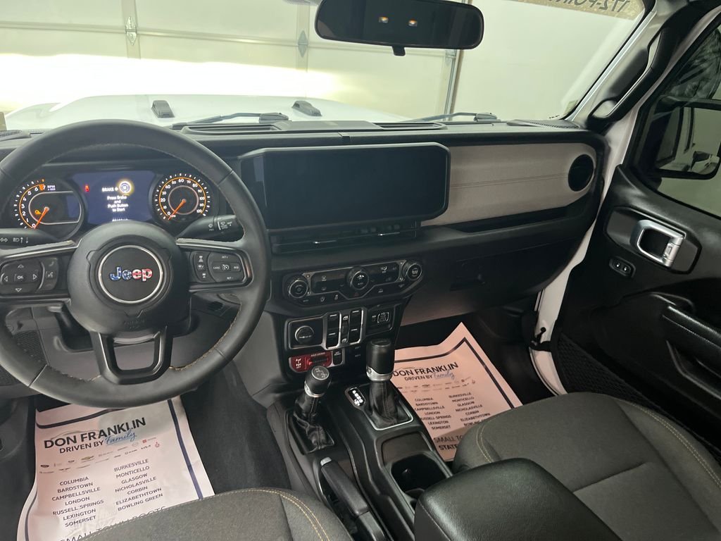 Used 2024 White Jeep Willys image 15