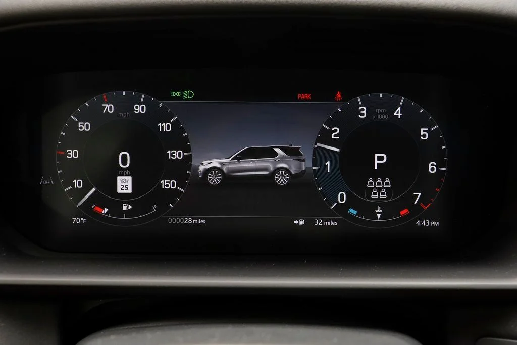 New 2025 Gray Land Rover S image 9