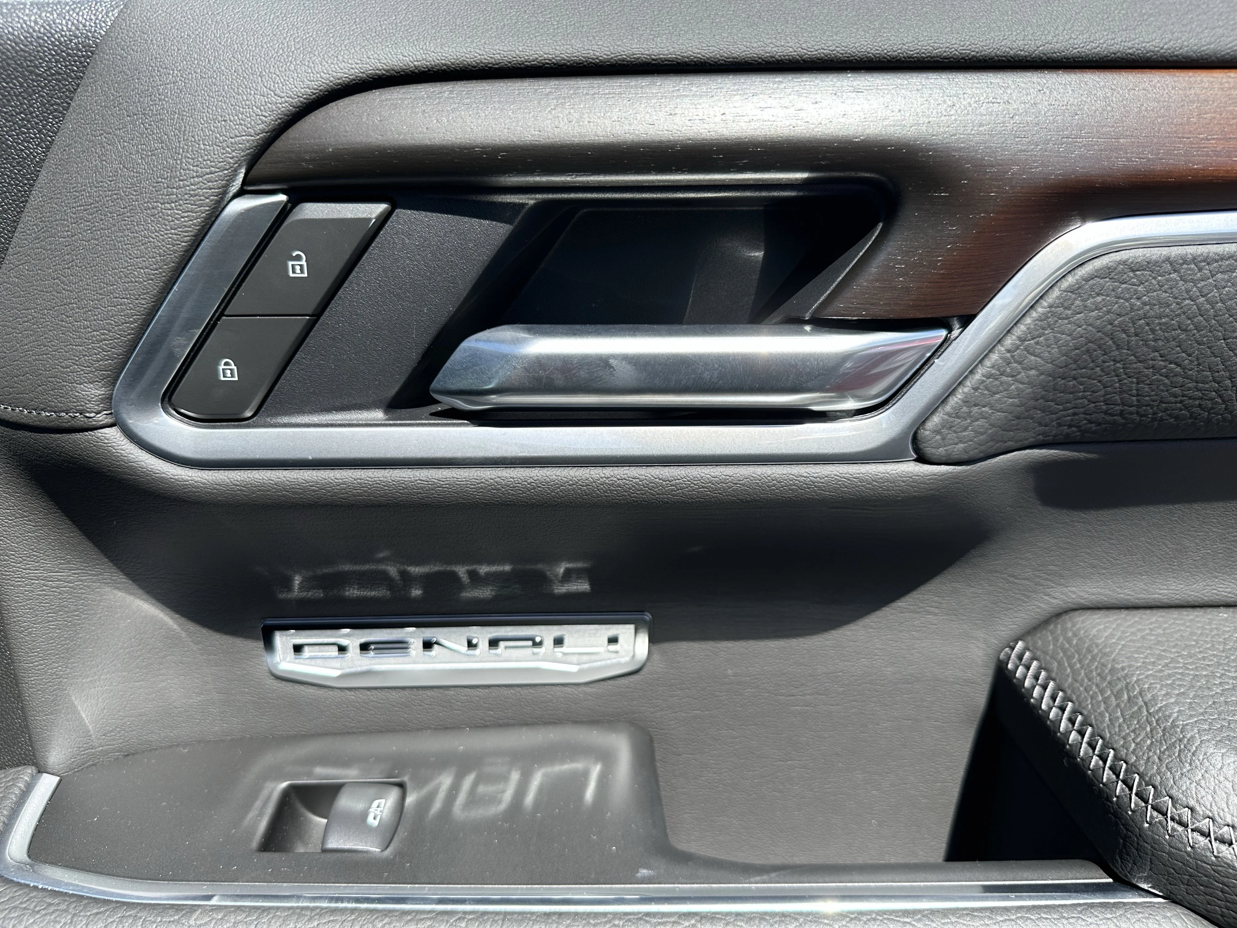New 2026 Glacier White Tricoat GMC Denali image 21