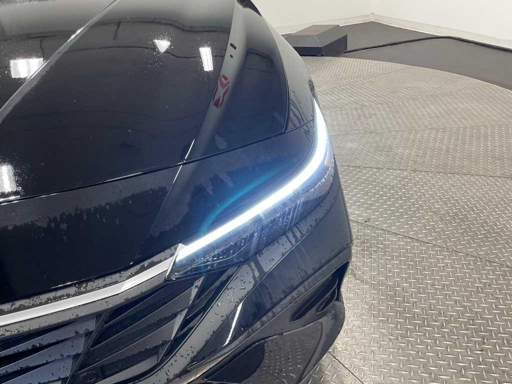 New 2025 Abyss Black Hyundai SEL Sport image 17