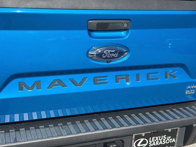 Used 2022 Blue Metallic Ford LARIAT image 11