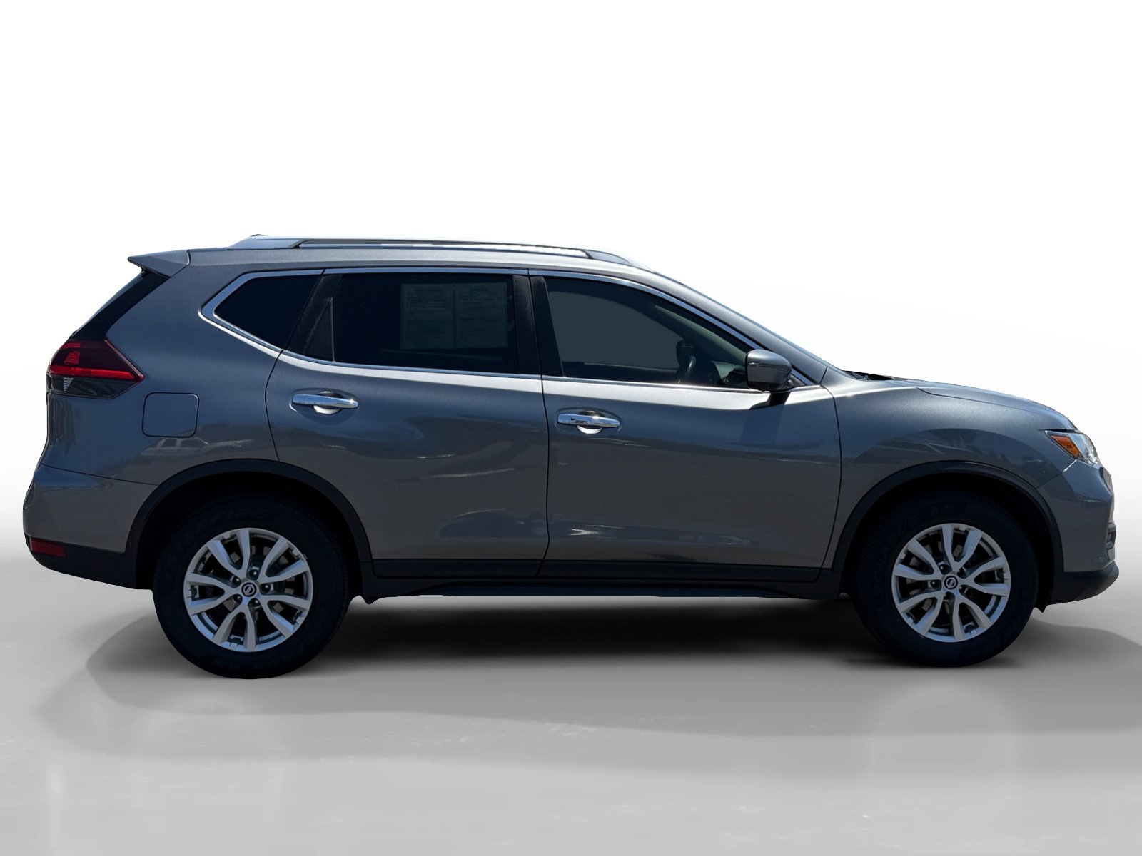 Used 2018 Gun Metallic Nissan SV image 6