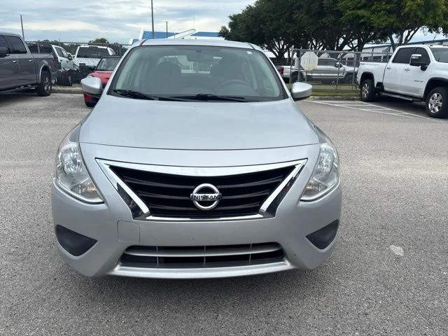 Used 2019 Silver Nissan 1.6 SV image 2