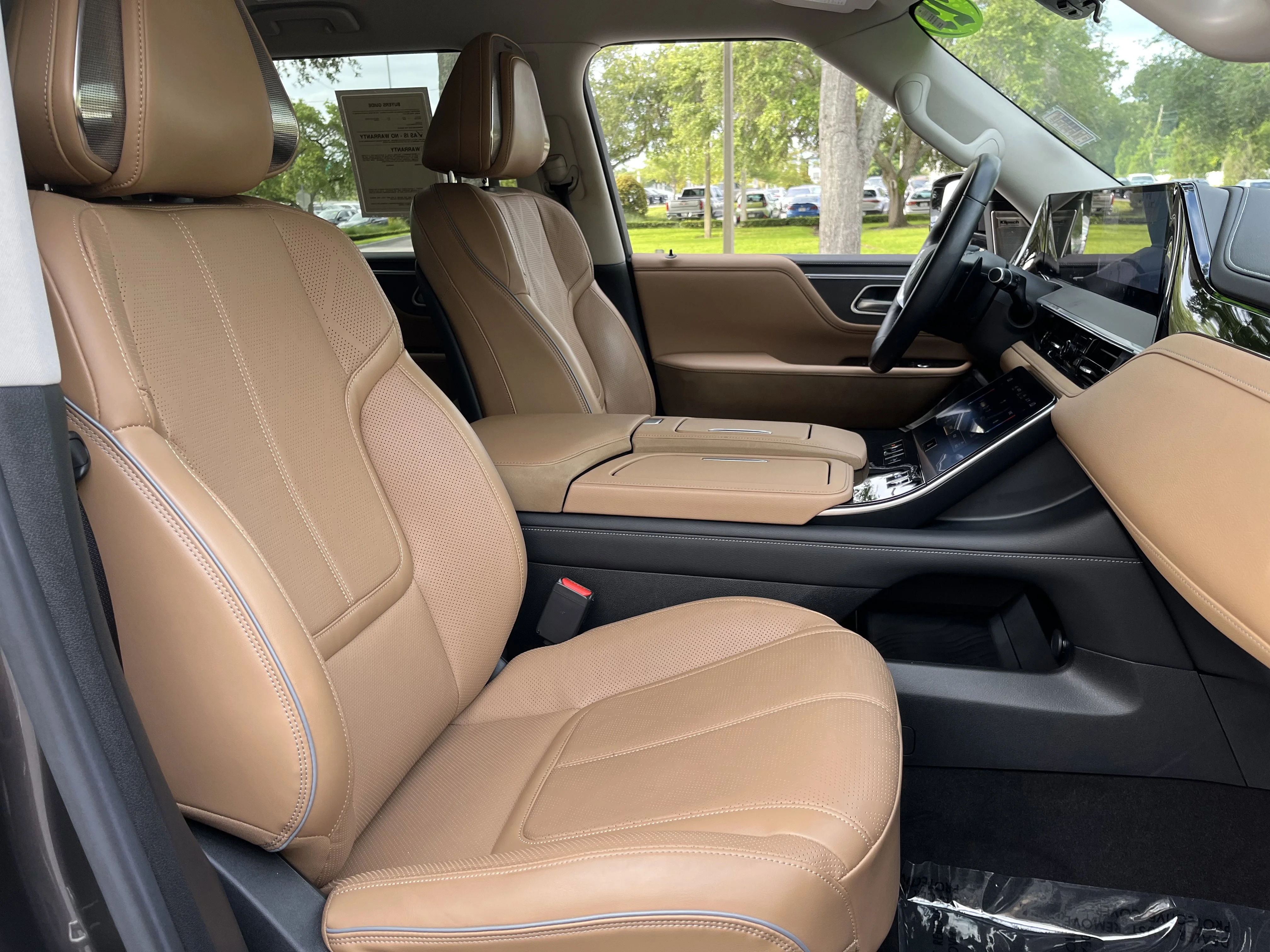 Used 2025 Anthracite Gray INFINITI SENSORY image 24