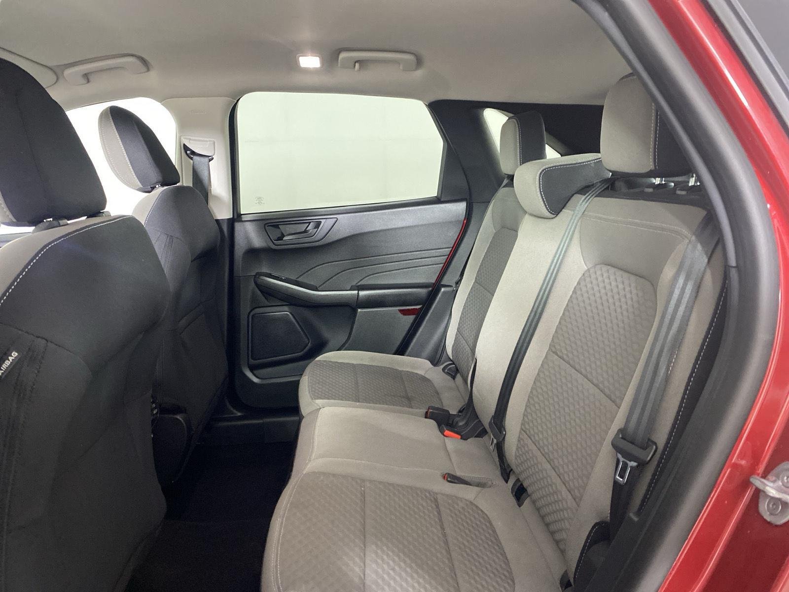 Used 2022 Rapid Red Metallic Tinted Clearcoat Ford  image 24