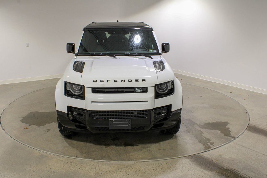 2022 Land Rover Defender X-Dynamic SE - Photo 8