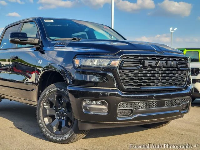 New 2026 Diamond Black Crystal Pearl-Coat Exterior Paint RAM Big Horn/Lone Star image 2