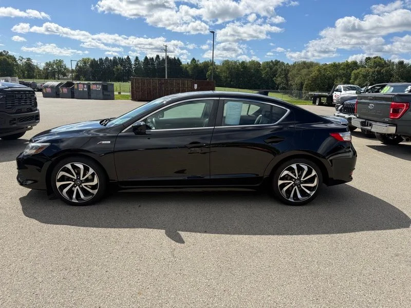 Used 2018  Acura Technology Plus and A-SPEC Packages image 21
