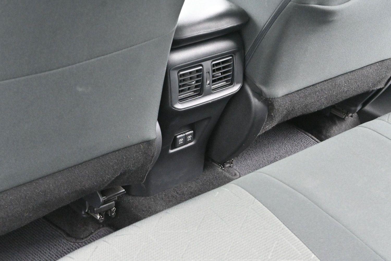 Used 2021 Magnetic Gray Metallic Toyota XLE image 29
