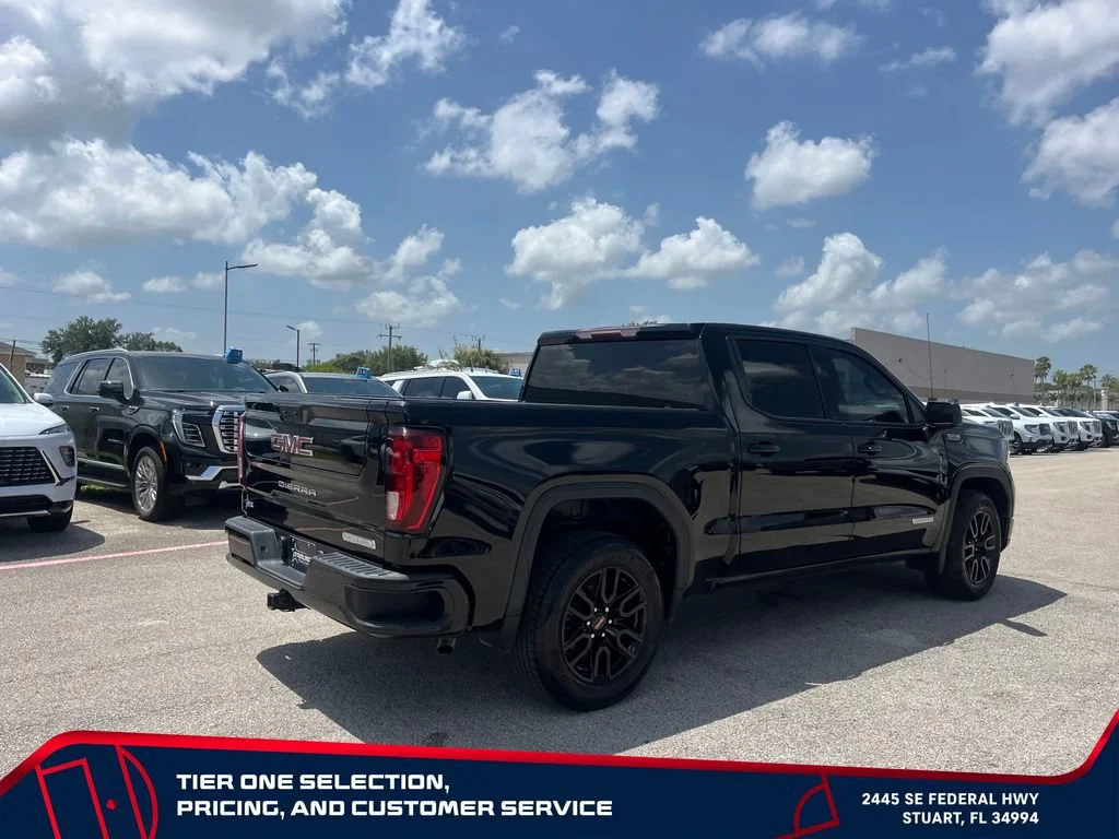 Certified Used 2022 ONYX BLACK GMC Elevation image 7