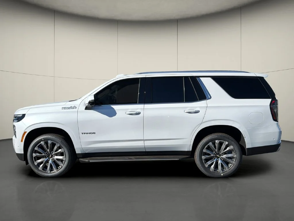 New 2026 Polar White Tricoat Chevrolet High Country image 4
