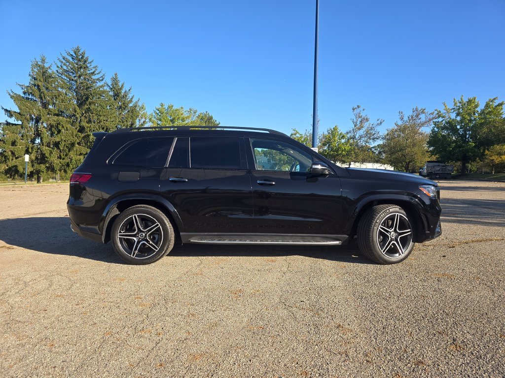 Certified Used 2023 Black Mercedes-Benz GLS 450 image 16