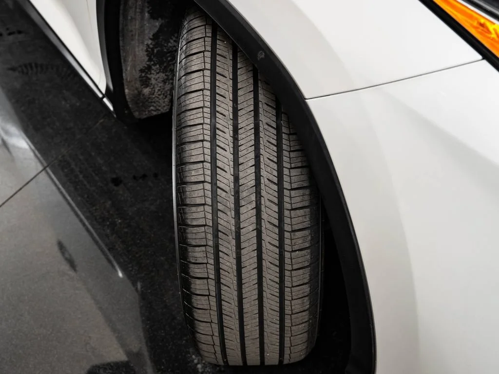 Used 2017 Eminent White Pearl Lexus 350 image 51