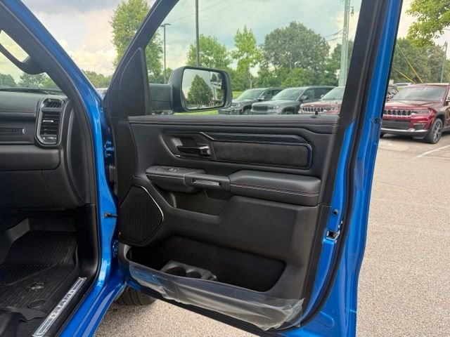 New 2026 Hydro Blue Pearl-Coat Exterior Paint RAM Laramie image 28