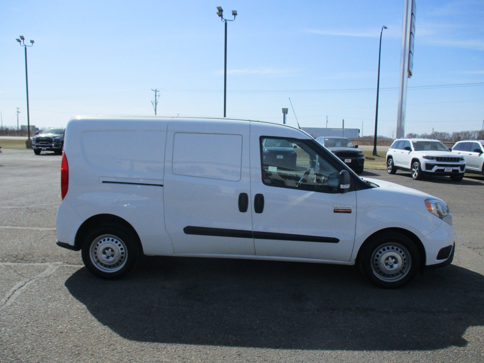 Used 2022 WHITE Ram Base image 9