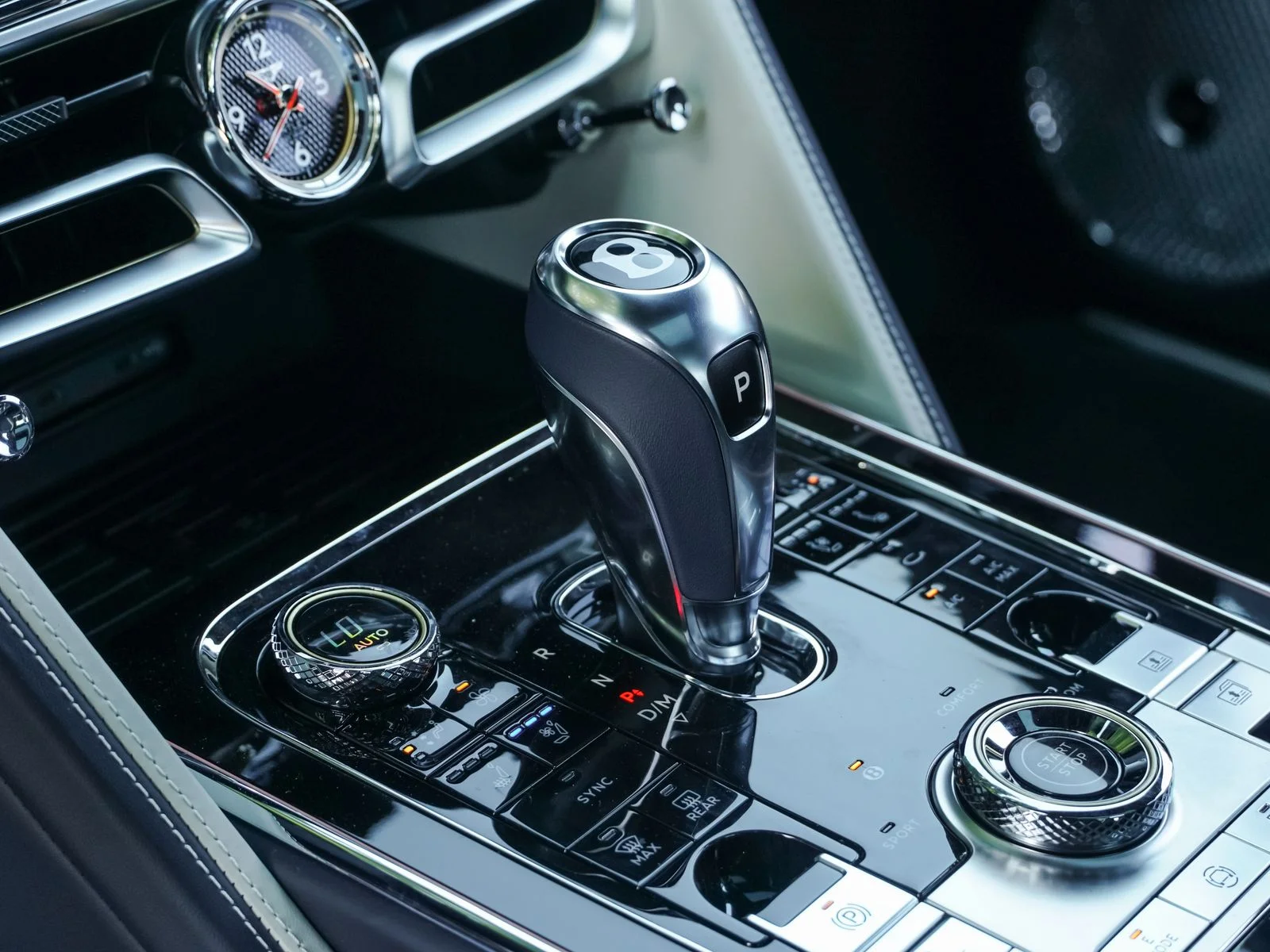 2025 Bentley Flying Spur Speed - Photo 14