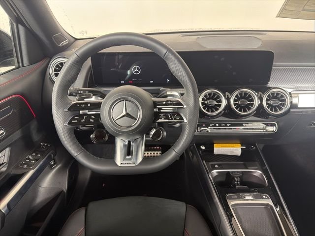 2026 Mercedes-Benz GLB AMG GLB 35 - Photo 13