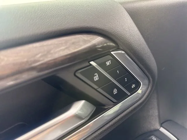 Used 2024 Iridescent Pearl Tricoat Chevrolet LTZ image 27