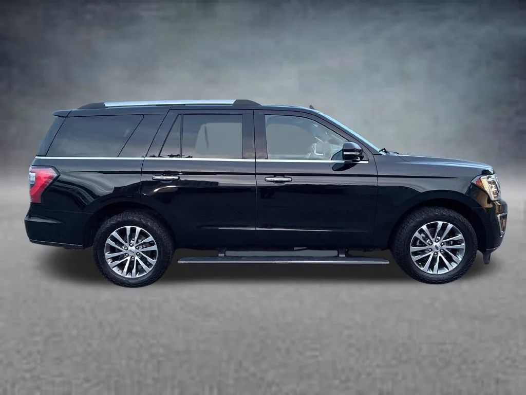 Used 2018 Shadow Black Ford Limited image 7