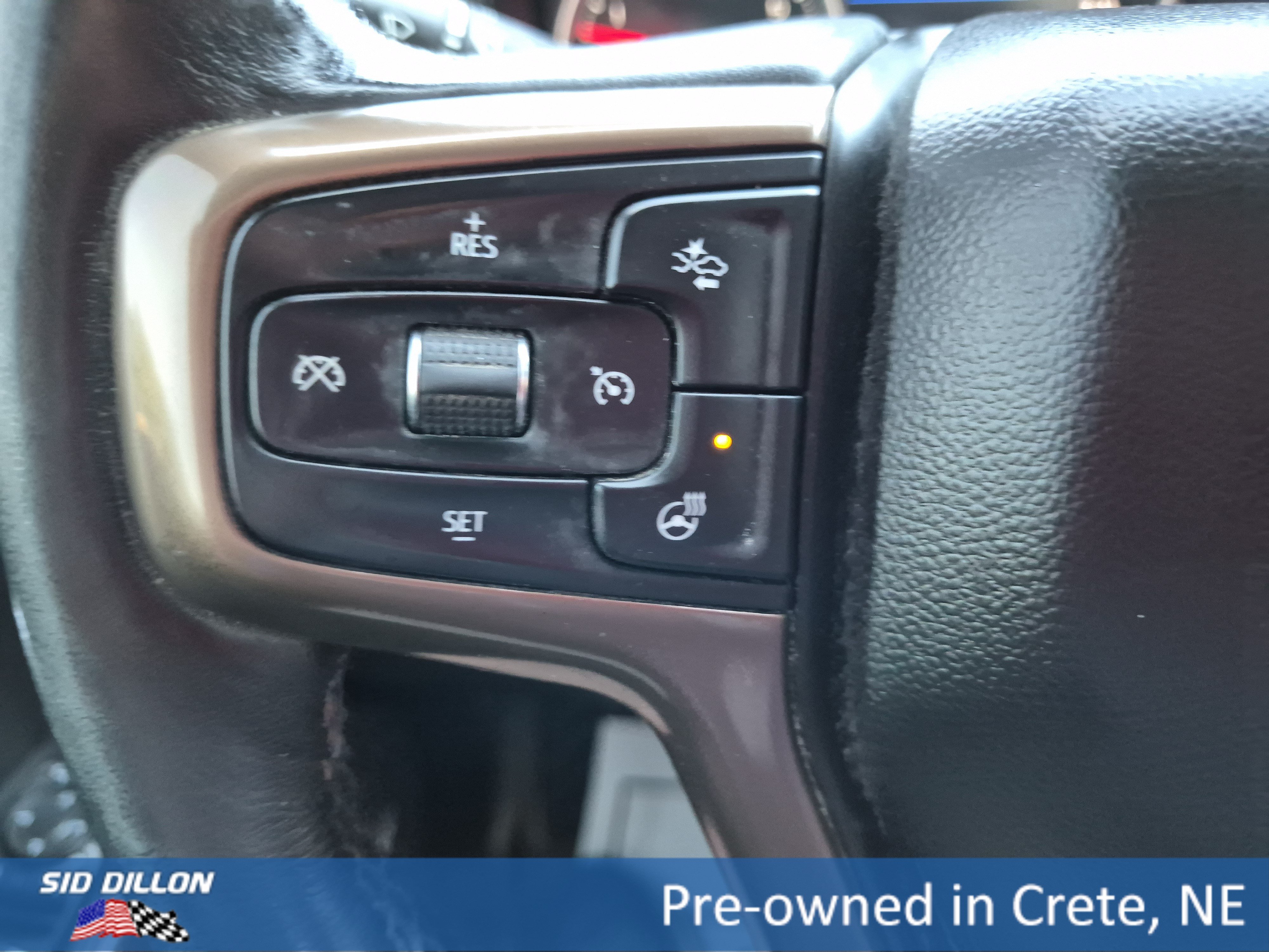Used 2021 Iridescent Pearl Tricoat Chevrolet High Country image 12