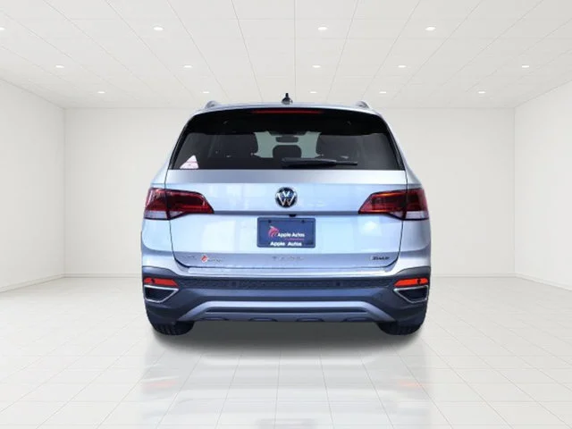 Certified Used 2023 Silver Volkswagen 1.5T SEL image 5