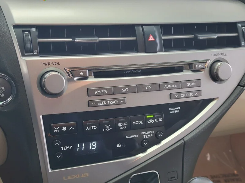 Used 2010 Blue LEXUS FWD 4DR image 23
