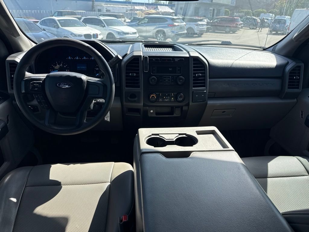 Used 2017 White Ford XL image 13